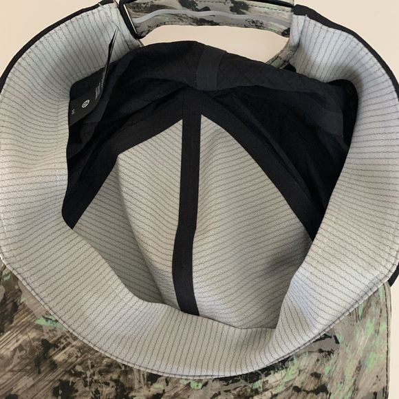 Lululemon Men's Fast Free Running Hat Impulse Green Multi/Black - Picture 6 of 6